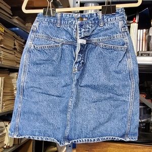 Complements Stone Wash Denim skirt Juniors size 9/10. Made in USA